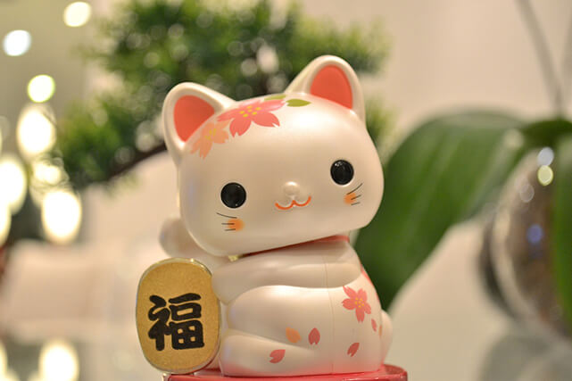 Maneki Neko - Amuleto de la suerte de Japón